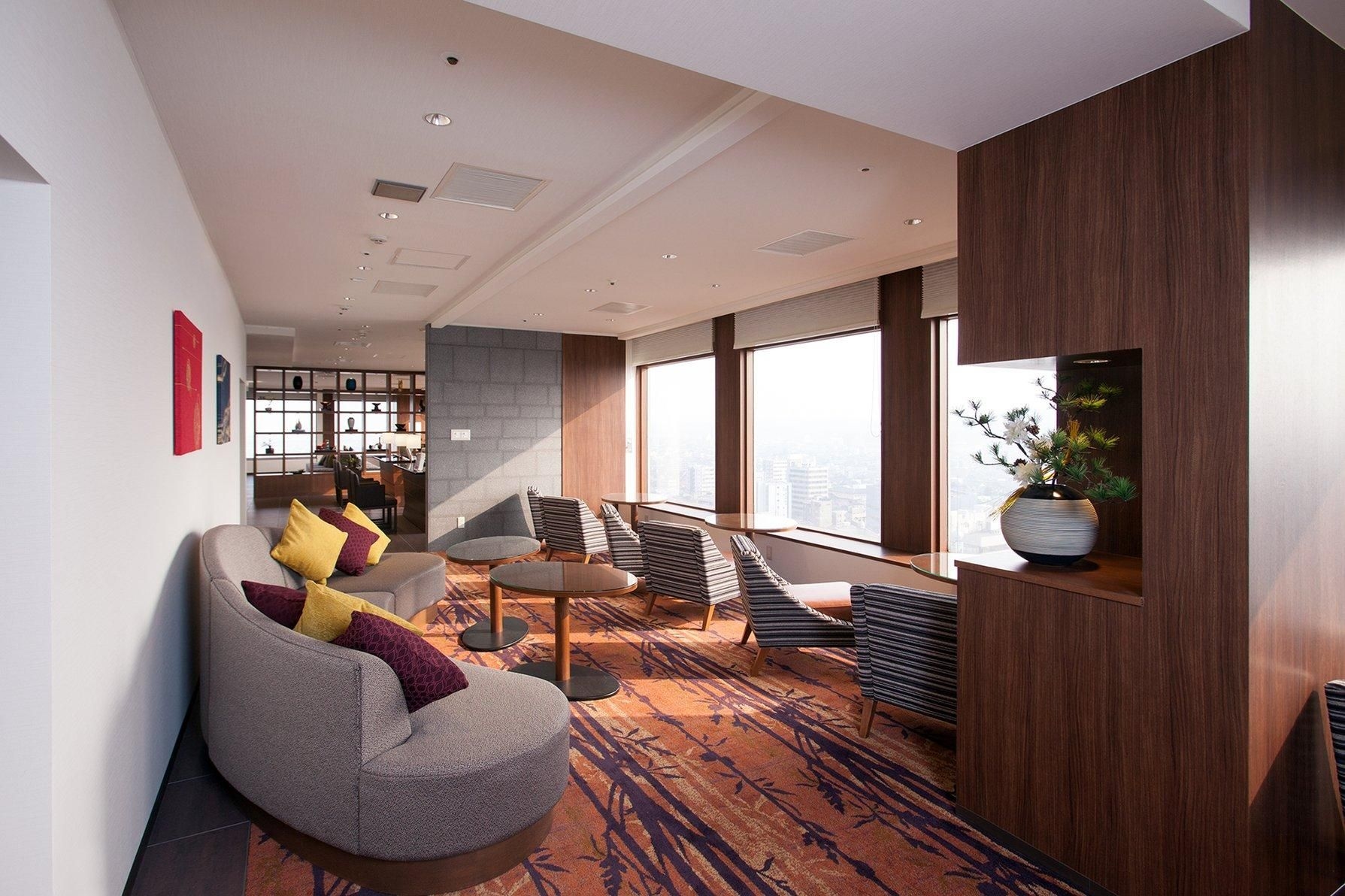 ฮอลิเดย์ อินน์ เอเอ็นเอ คะนะซะวะ สกาย (Holiday Inn ANA Kanazawa Sky)4