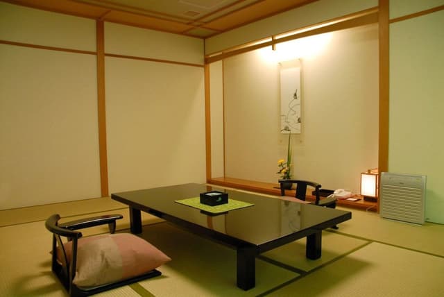 Superior Japanese Style Room, Non Smoking, Mountain View