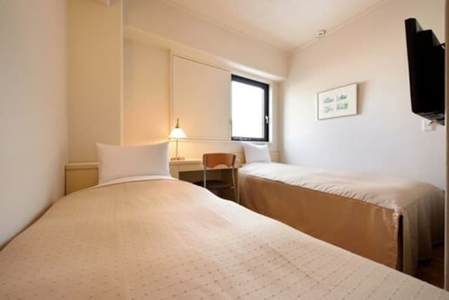 Standard Twin Room, Smoking