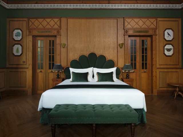 Prestige Suite