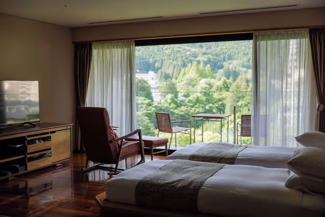 Club Floor Japanese-Western Suite (with view from bath)