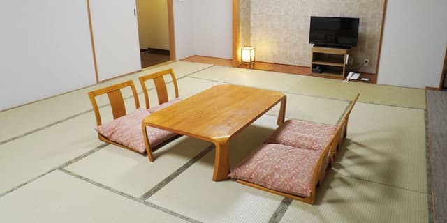 Superior Japanese Style Room Smoking