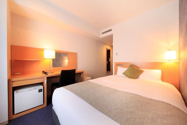 Standard Double Room with Sky Hop Bus (2days) Ticket