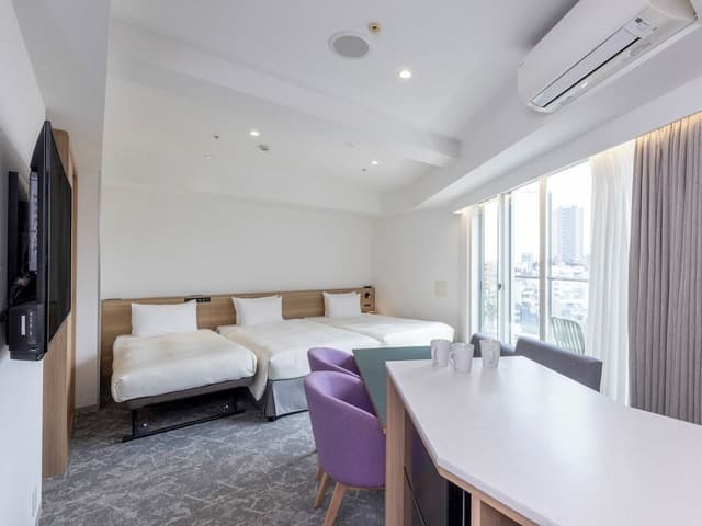 Deluxe Twin Room with Balcony, Non Smoking, Refrigerator & Microwave