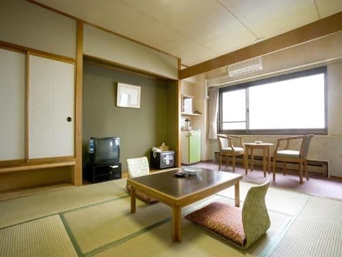Japanese-Style Room with Lake View- Breakfast and in Room Dinner included