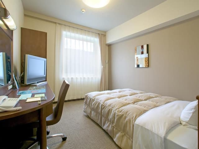 Single Room - Non-Smoking