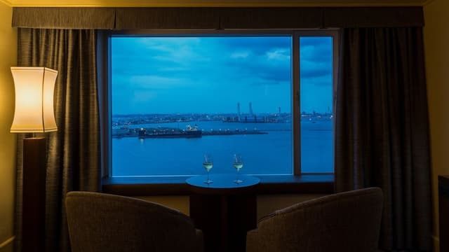 Club Room, 2 Twin Beds, Club Lounge Access, Harbor View (High floor)