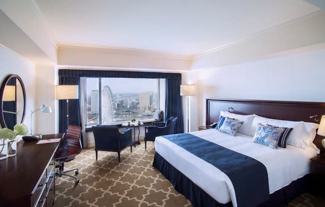 Club Room, 1 King Bed, Club Lounge Access, City View (High floor)