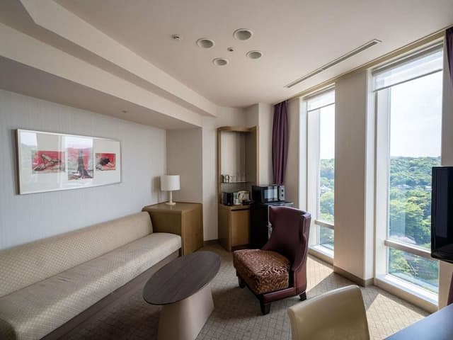 Deluxe Room, 1 King Bed with Sofa bed, Non Smoking