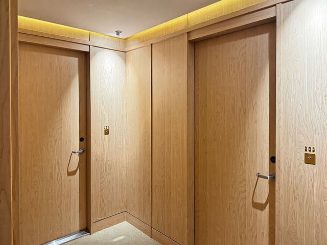 Private Connecting Spa Room