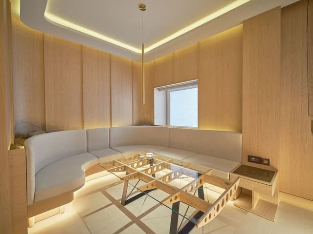 Premier Spa Suite