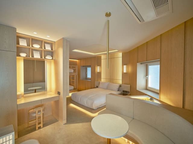 Private Connecting Spa Room