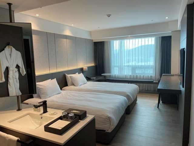 Deluxe Twin Room
