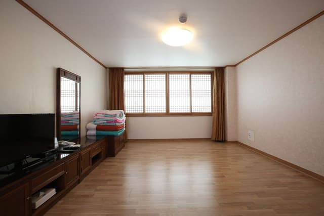 Standard Room (Ondol)