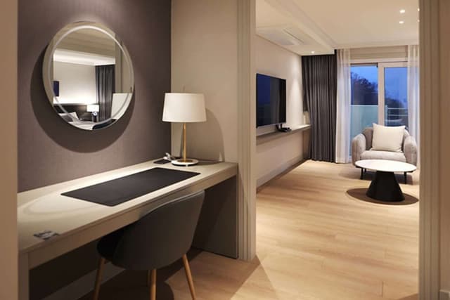 Executive Suite, 2 Double Beds, Non Smoking