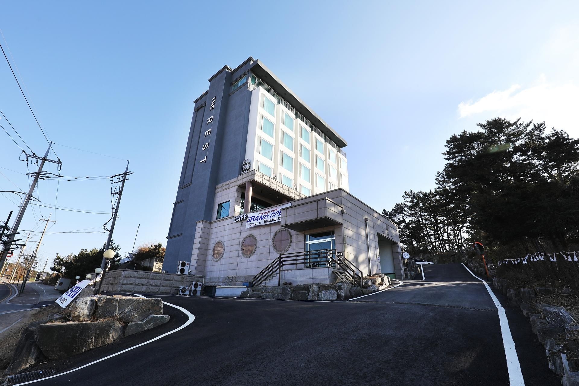 โรงแรมเดอะ เรสต์ อินชอน (หมู่บ้านอึลวัง) (Incheon (Eulwang-ri) The Rest Hotel)1