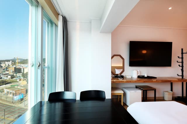 Premier Twin Room