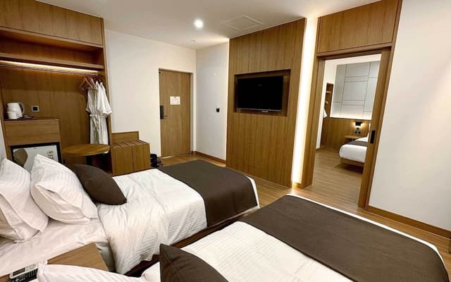 Junior Suite Triple