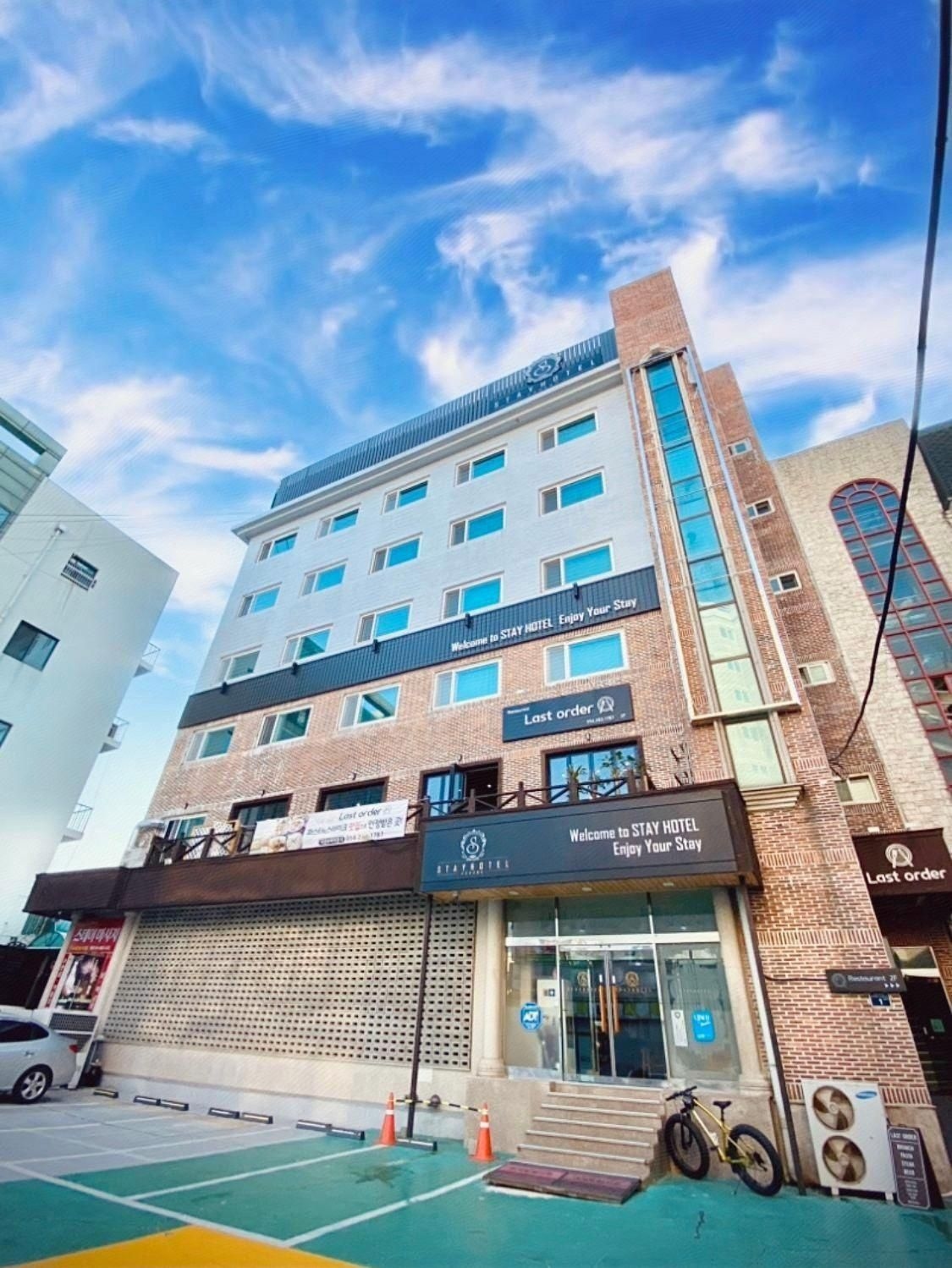 โรงแรมสเตย์ (Stay Hotel)4