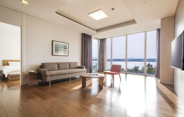 Royal Suite(54PY) 3 Bedrooms + Warm pool & Sauna for 6 + Kids Play Lounge