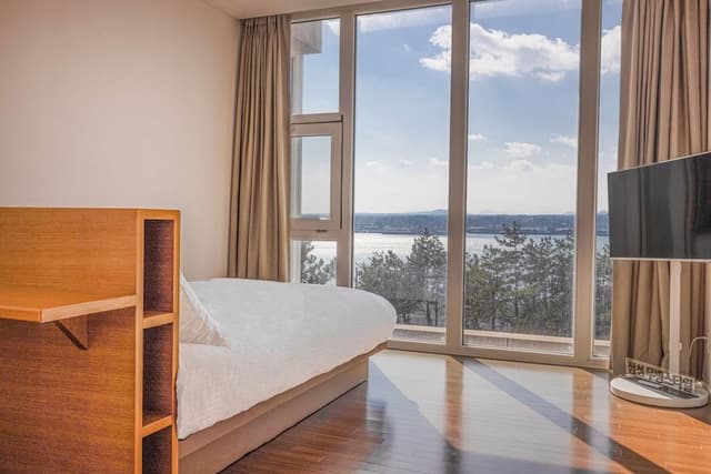 Royal Suite(54PY) 3 Bedrooms + Warm pool & Sauna for 6 + Kids Play Lounge