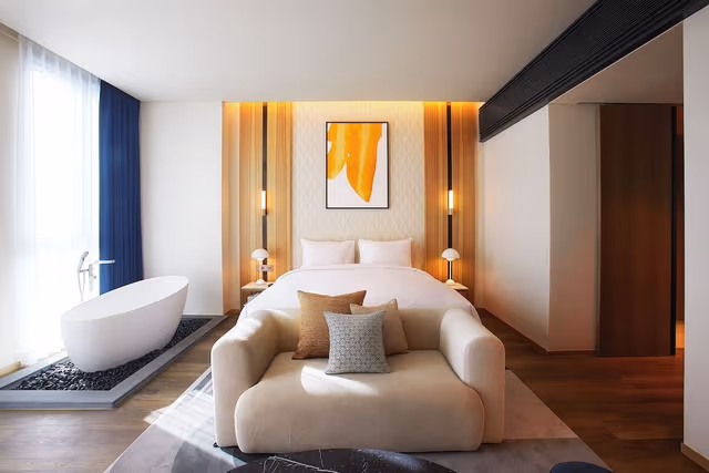 Suite, 1 King Bed with Sofa bed