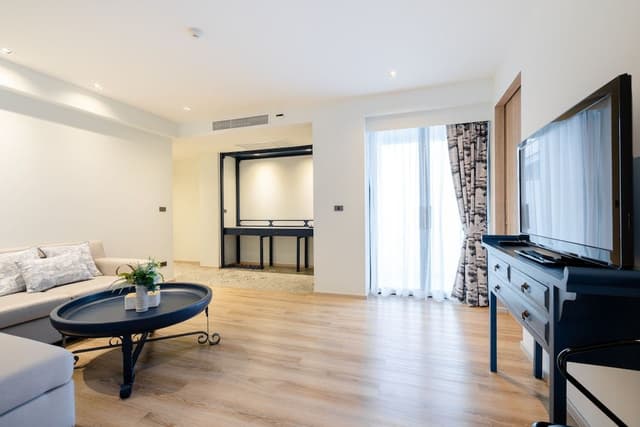 Luxury Suite, 2 Bedrooms +Free Coworking Space