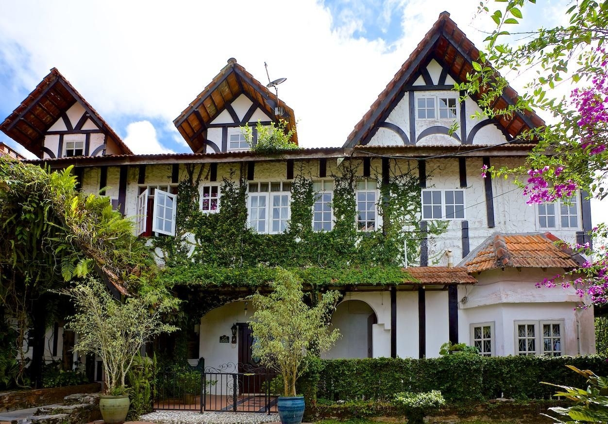 เดอะ บาลาส์ ฮอลิเดย์ ชาเลต์ (The Bala's Holiday Chalet)0