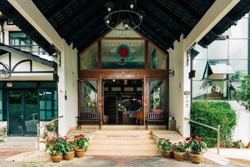 โรงแรมคาซ่า เดอ ลา โรซ่า (Casa De La Rosa Hotel)1