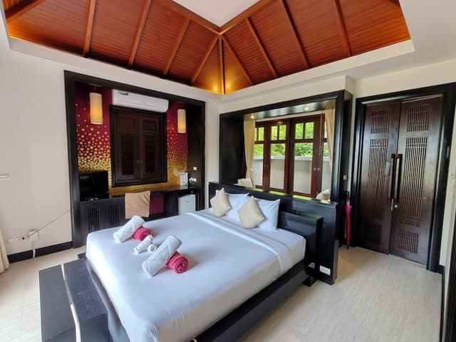 Deluxe Pool Villa Ocean View