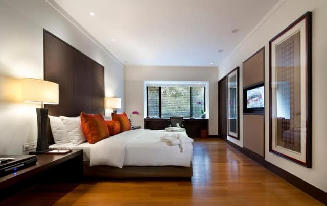Club Executive Suite
