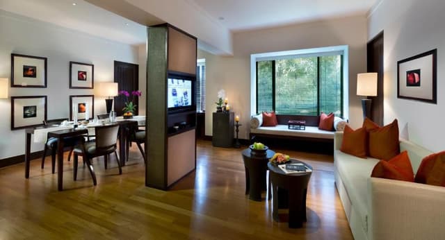 Club Executive Suite