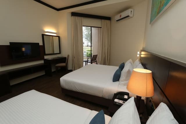 Superior Room, 2 Twin Beds, Sea View