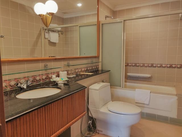 1 Bedroom Suite - 2 Single Beds