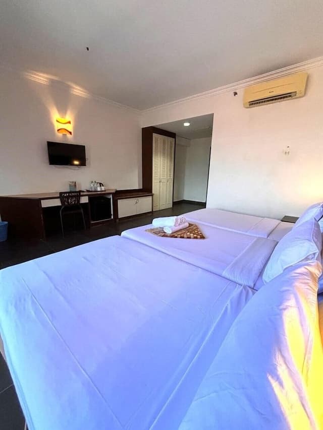 Deluxe Triple Room