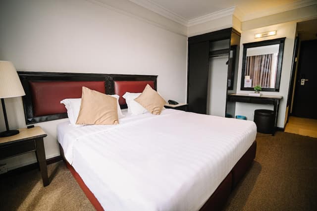 Deluxe King Room