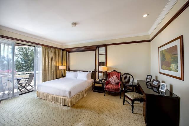Presidential Suite, 1 Bedroom, Balcony (Crown Ocean Suite)