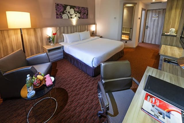 Premier King Room
