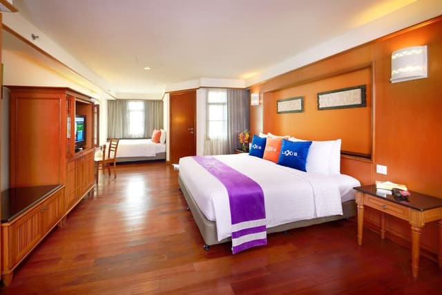Premier Tower Room