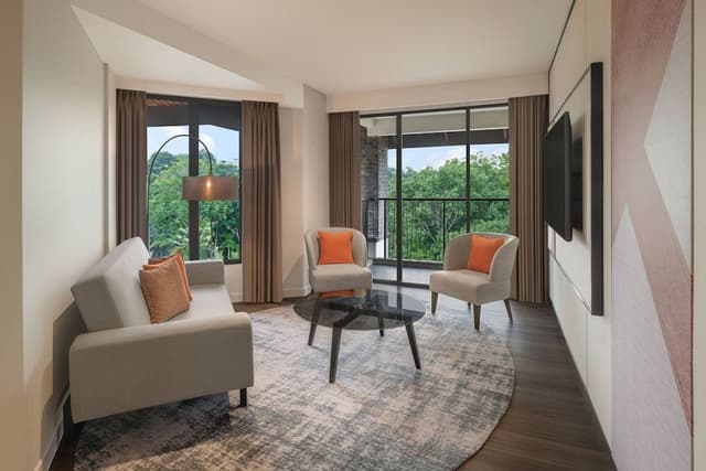 Suite, 1 King Bed with Sofa bed (Balcony)