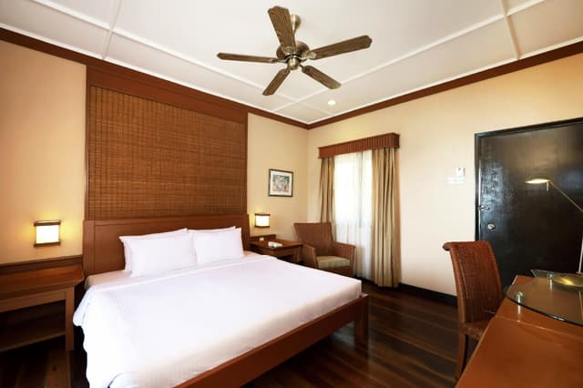 Seaview Chalet