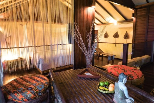 Premier Double Room, 1 King Bed, Kitchenette, Partial Sea View
