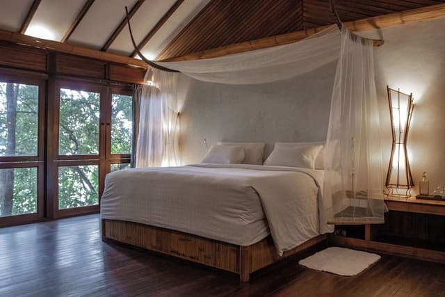Premier Double Room, 1 King Bed, Kitchenette, Partial Sea View