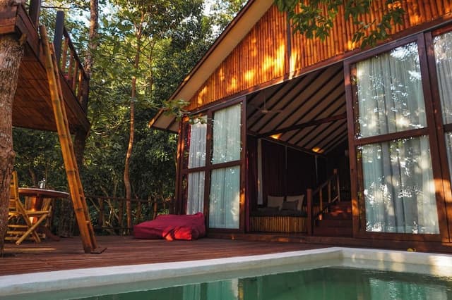 Premier Double Room, 1 King Bed, Beachside