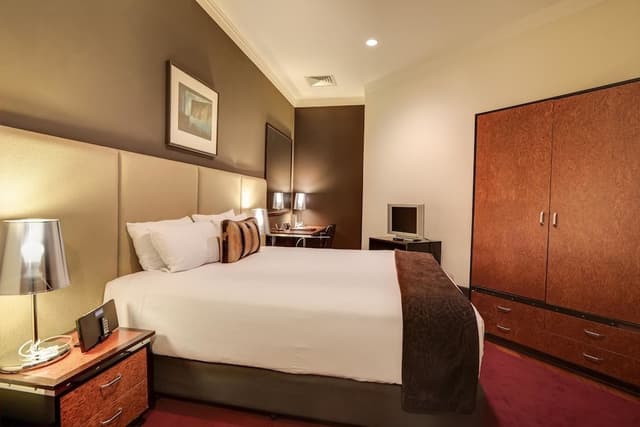 Heritage Executive Suite