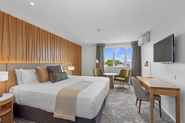 Deluxe Room, 1 King Bed