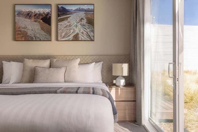 Suite, 2 Bedrooms, Mountain View