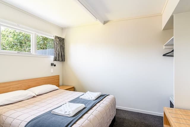 2 Bedrooms Unit