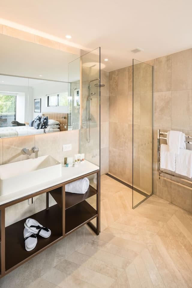 Remarkables Junior Suite