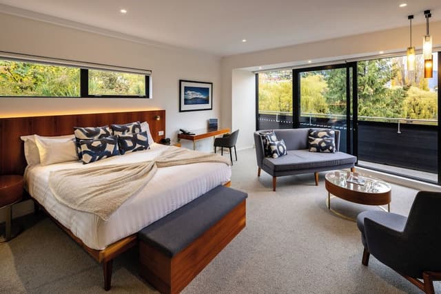 Remarkables Junior Suite